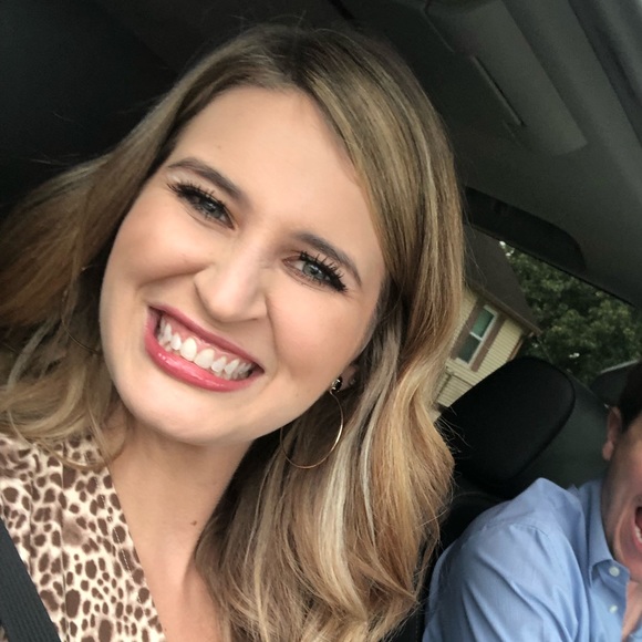 Meet your Posher, Rhea - Picture 1 of 1